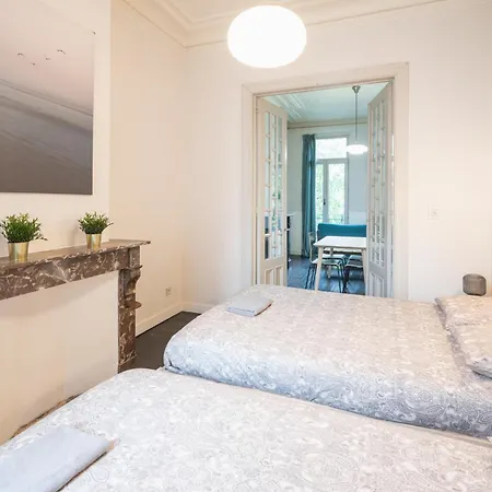 Charming Nationale Street Διαμέρισμα